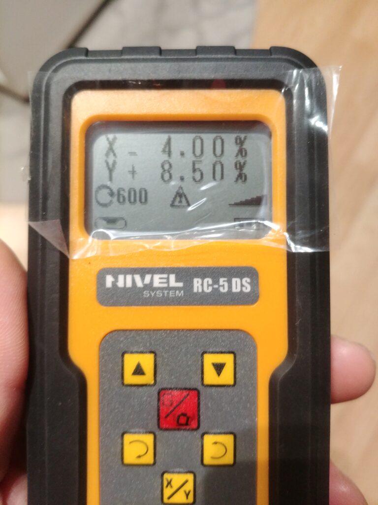 pilot do niwelatora lasererowego